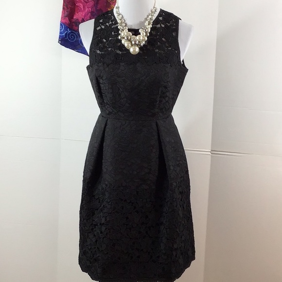 White House Black Market Dresses & Skirts - WHBM jacquard and lace black date dress 8P NWT